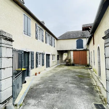 בית נופש Happy Neez Rebenacq